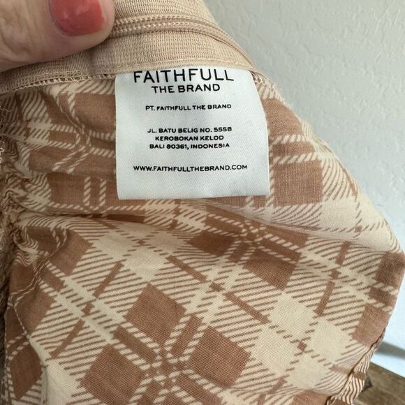 FAITHFULL THE BRAND X REVOLVE Quincy Top in Brown Lori Check Print Small - Picture 6 of 6